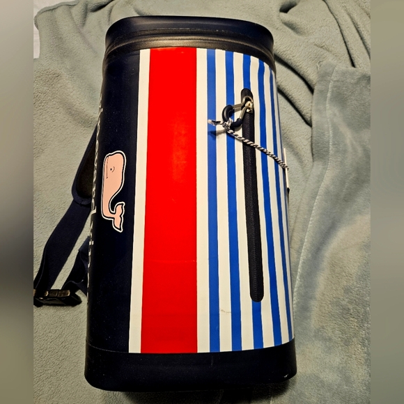 NWT Vineyard Vines Target Collab Sling Cooler - Picture 1 of 6